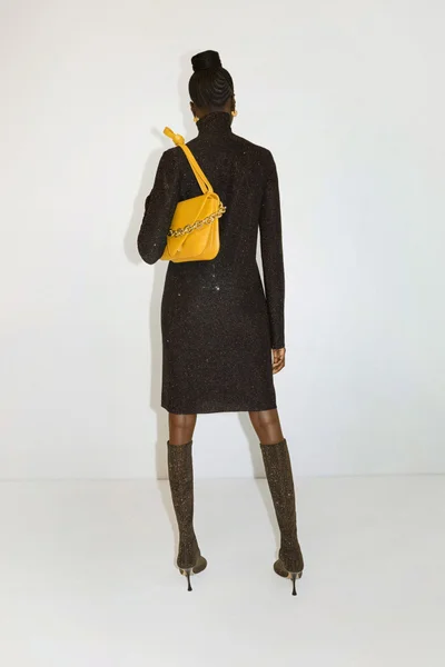 Look 19
